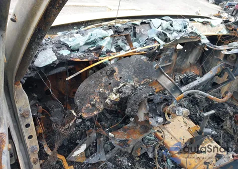 2004 Chevrolet Silverado 1500 Work Truck из США, поврежденный, VIN 1GCEC14T84Z161415